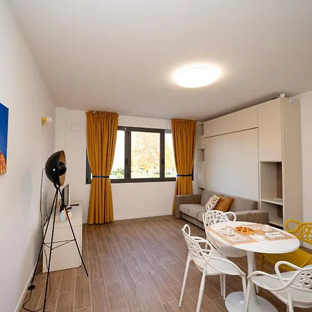 San Pier Tommaso Living * ボローニャ