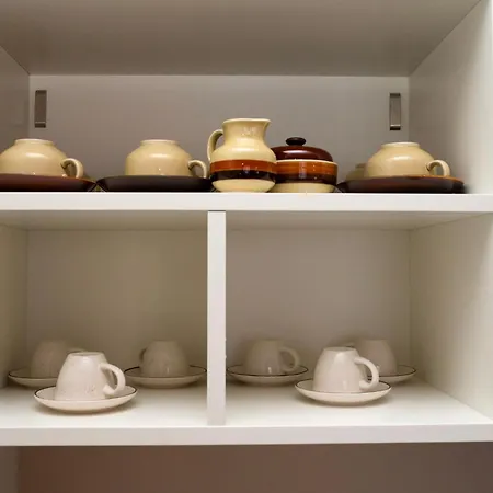 San Pier Tommaso Living アパート