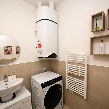 San Pier Tommaso Living * ボローニャ